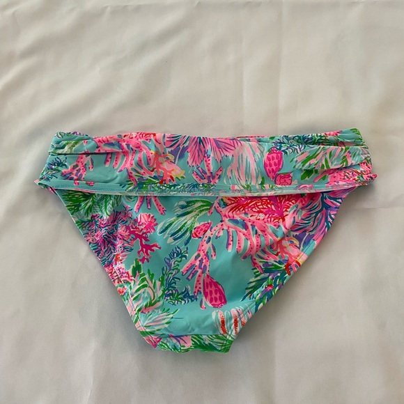 NWOT Lilly Pulitzer Bikini. Eddee Bikini Top. Lagoon sarong hipster - Picture 5 of 5